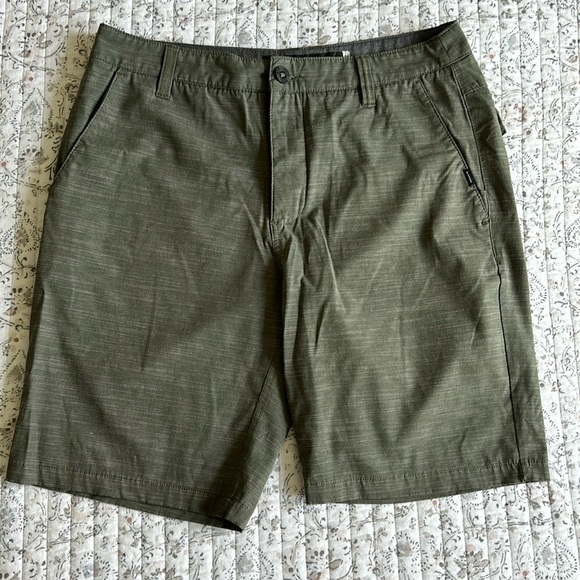 Ripcurl Men’s Hybrid Short (Water/Land 32) - Barely Used - Picture 1 of 3